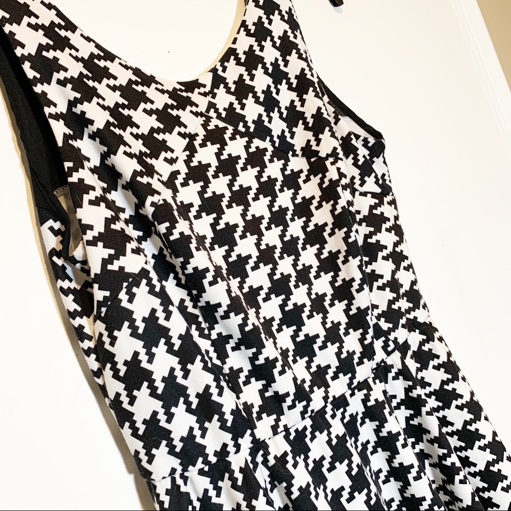 Francesca’s B&W Houndstooth A-Line Sundress L - Picture 2 of 7